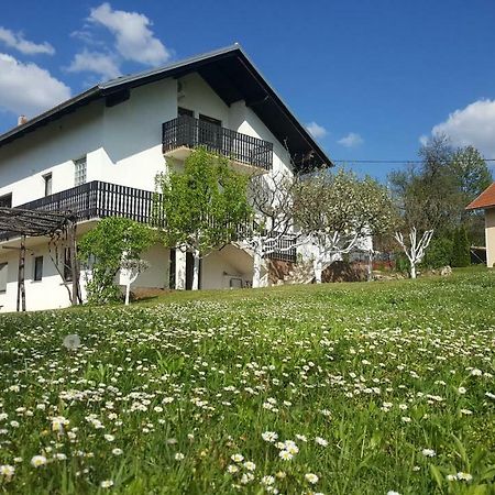 Apartment Silvia Слуни Екстериор снимка
