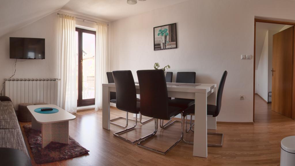 Apartment Silvia Слуни Стая снимка