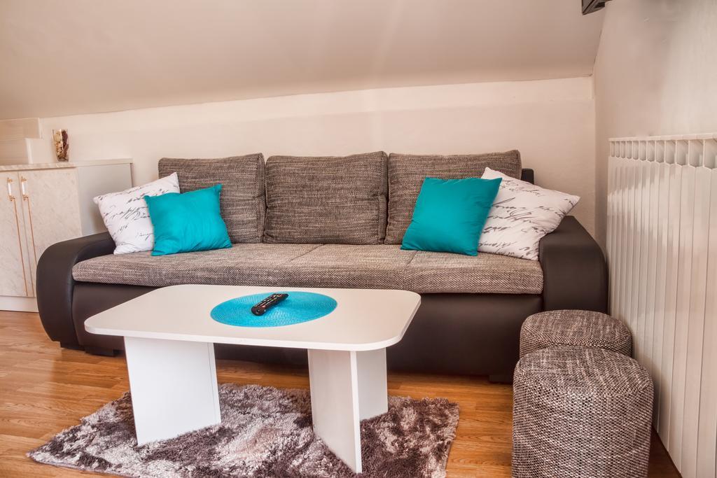 Apartment Silvia Слуни Стая снимка
